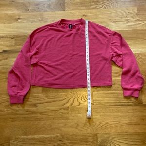 Divided H&M crop sweatshirt, soft fuzzy EUC crop
